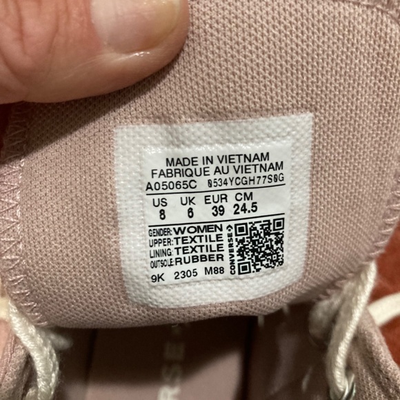 Shoes - Picture 3 of 3